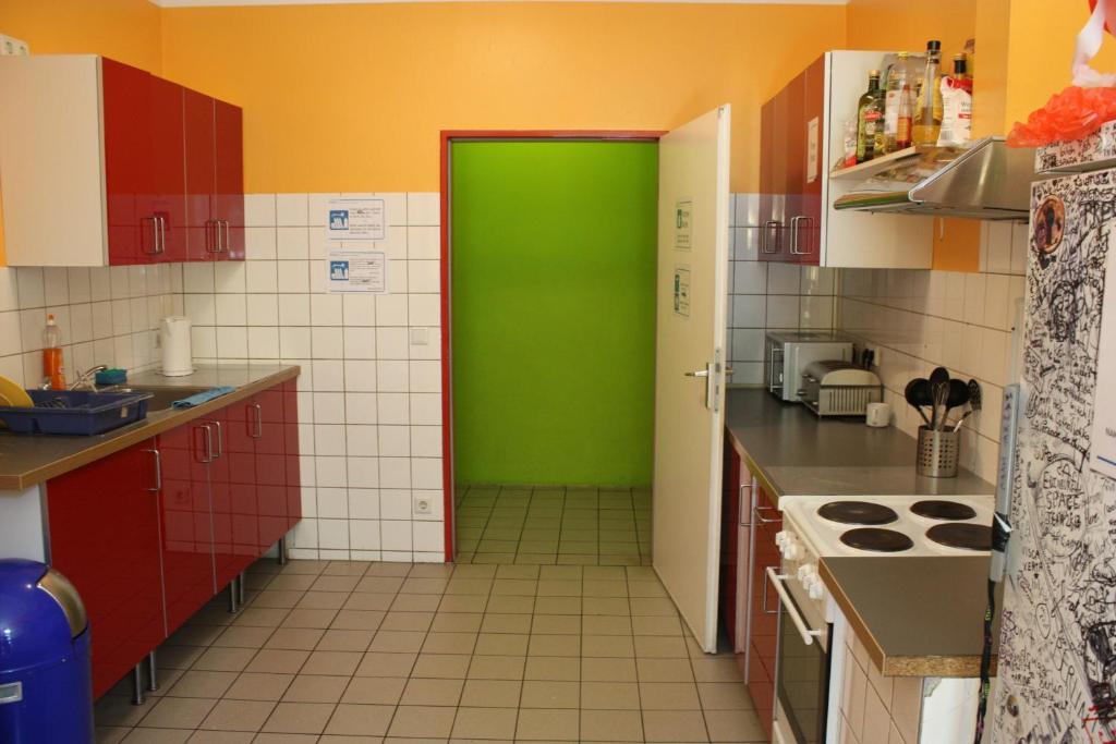 Baxpax Kreuzberg Hostel Berlim Exterior foto